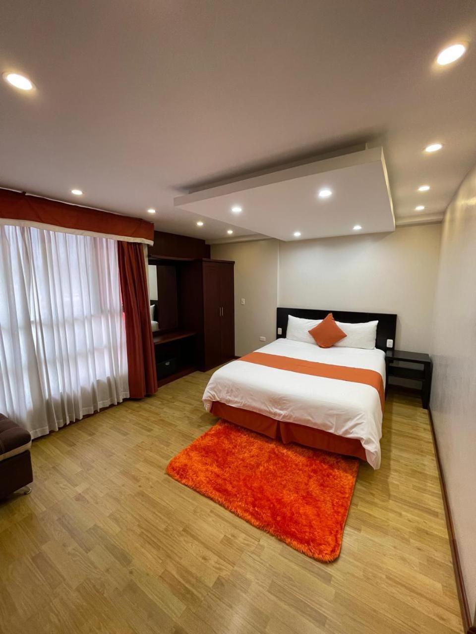 Luxor Plaza H&S Hotel San Francisco de Borja Exterior photo